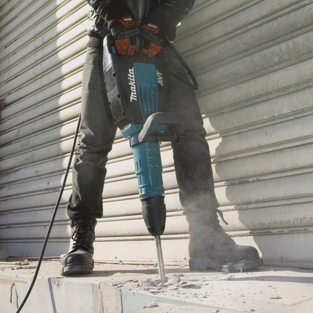 Makita_Stemmhammer_HM1214C_2.webp
